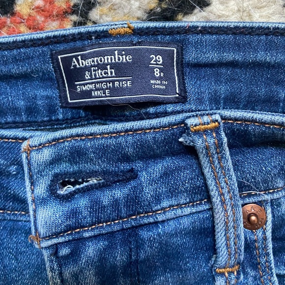 Abercrombie & Fitch Simone High Rise Ankle Jeans with Stripe - Picture 4 of 6